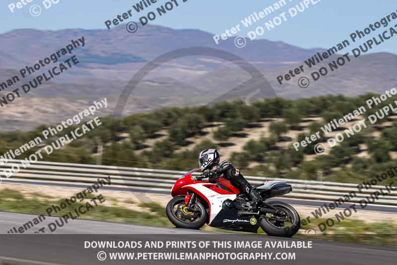 cadwell no limits trackday;cadwell park;cadwell park photographs;cadwell trackday photographs;enduro digital images;event digital images;eventdigitalimages;no limits trackdays;peter wileman photography;racing digital images;trackday digital images;trackday photos